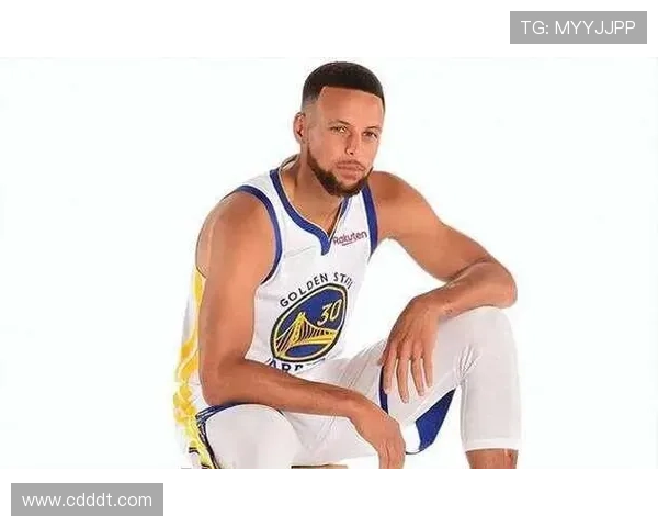 黑人篮球和足球明星的卓越成就与影响力探讨