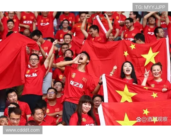 中国足球明星的崛起与发展历程以及他们对足球的影响与贡献